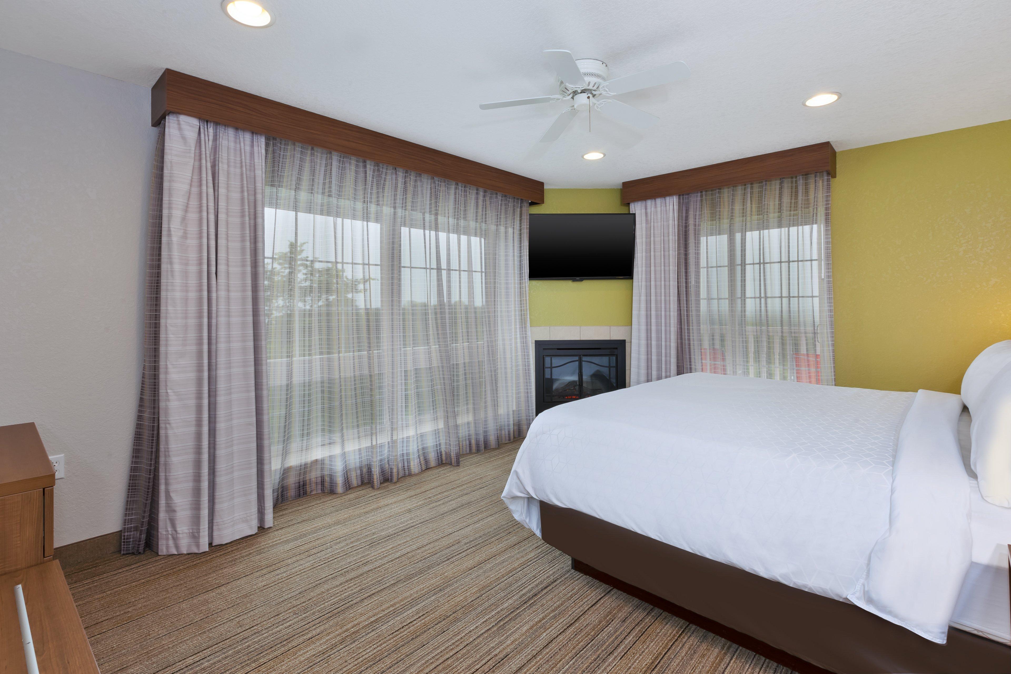 Holiday Inn Express Hotel & Suites Petoskey By Ihg Zewnętrze zdjęcie