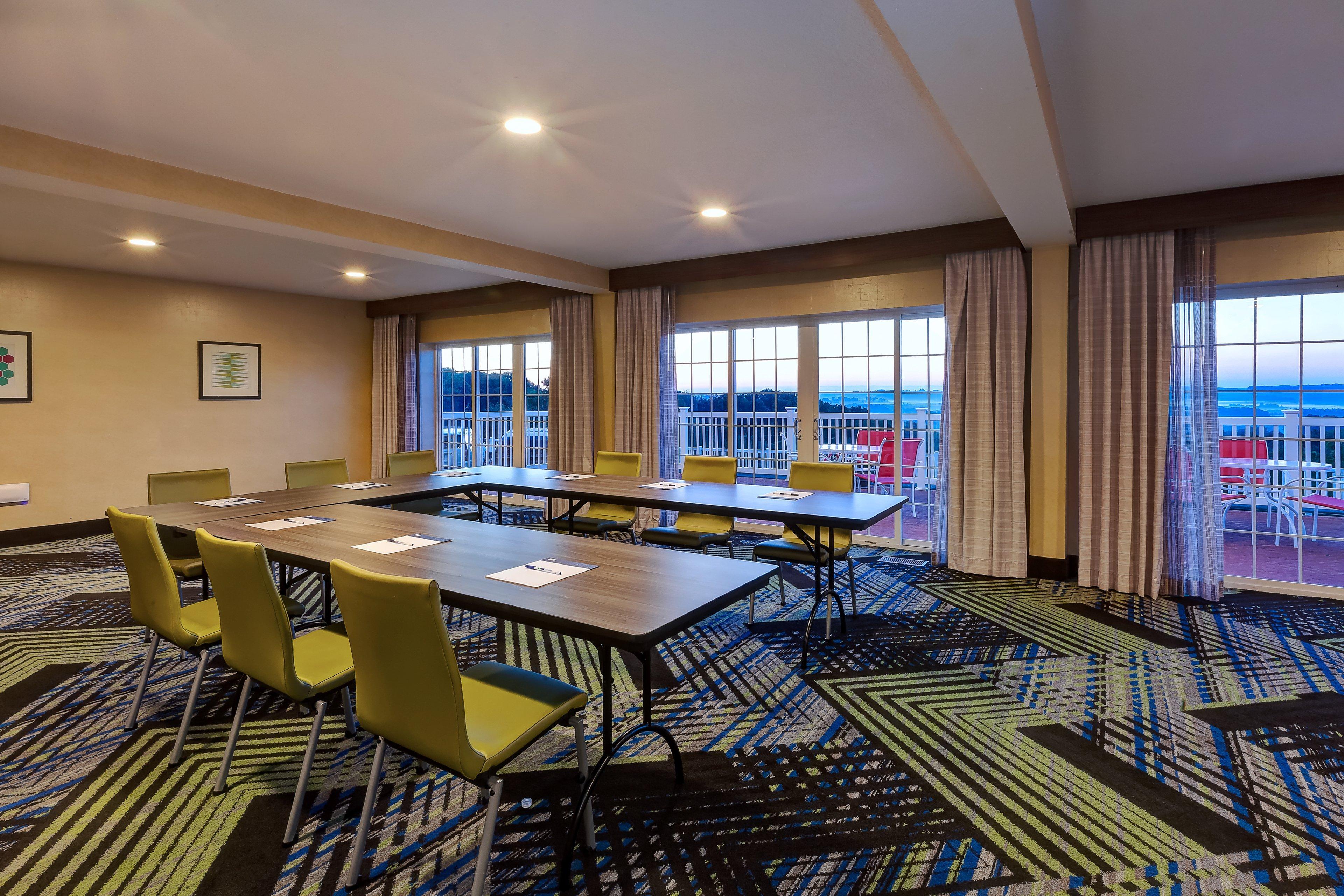 Holiday Inn Express Hotel & Suites Petoskey By Ihg Zewnętrze zdjęcie