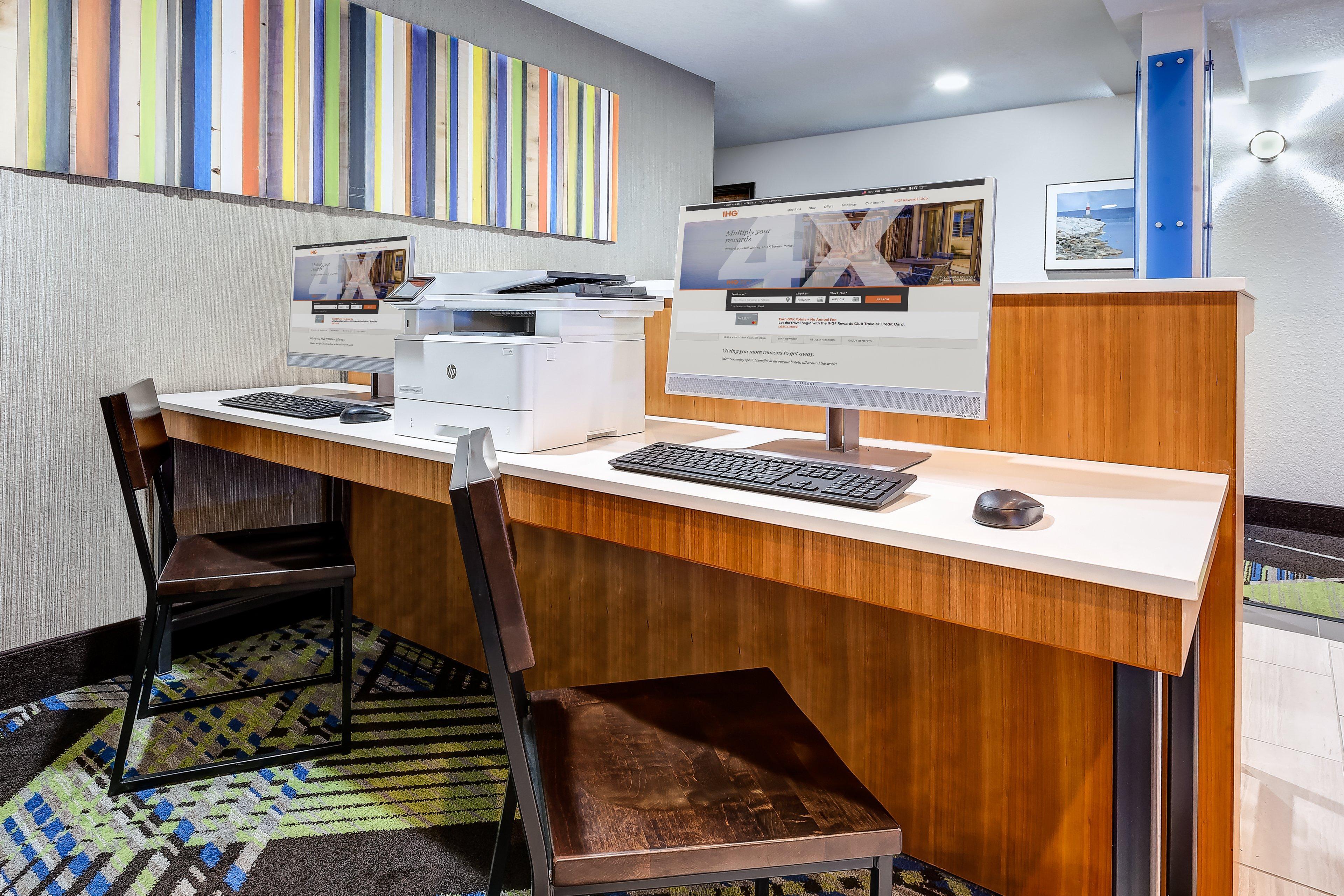 Holiday Inn Express Hotel & Suites Petoskey By Ihg Zewnętrze zdjęcie
