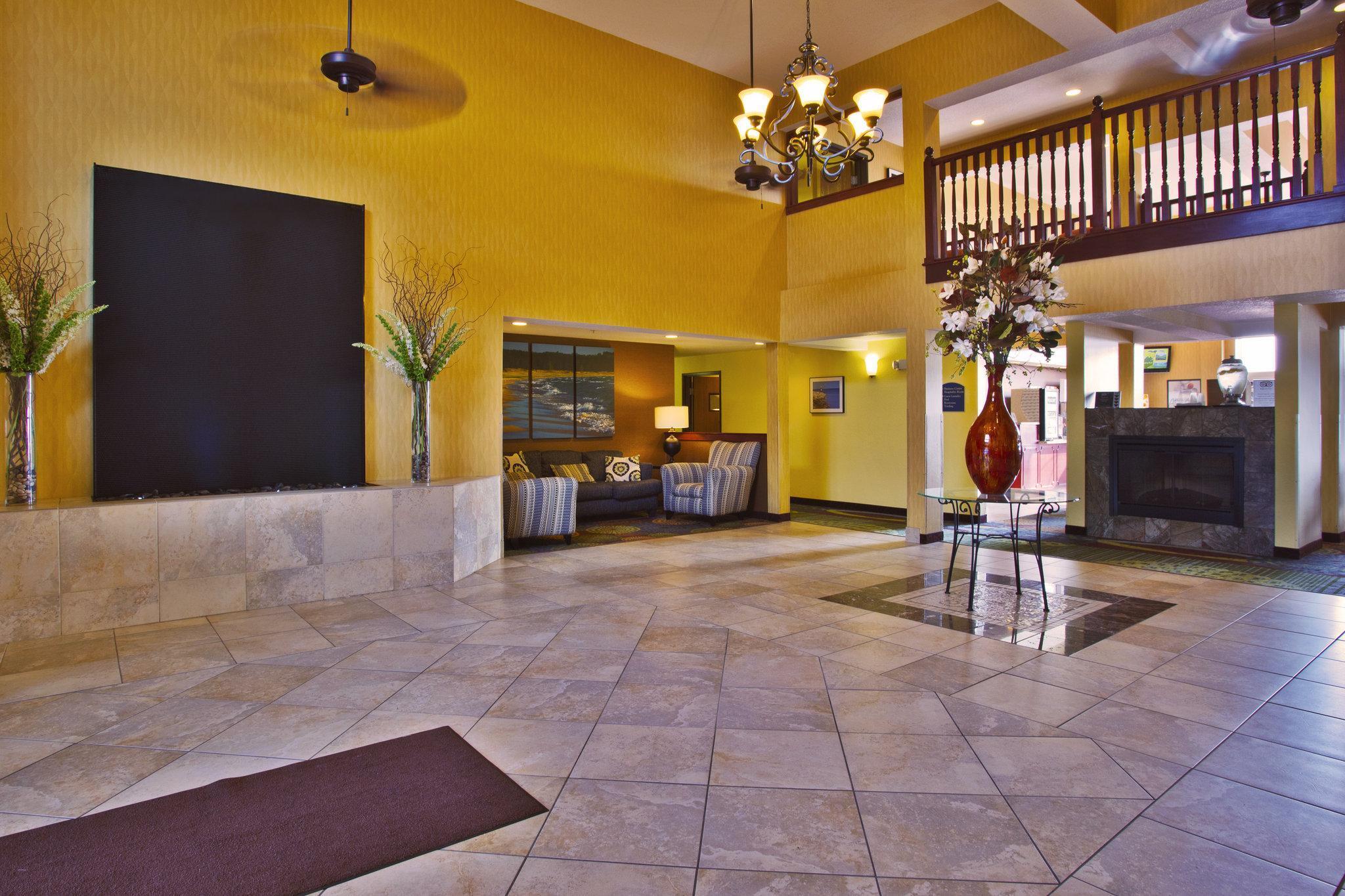 Holiday Inn Express Hotel & Suites Petoskey By Ihg Zewnętrze zdjęcie
